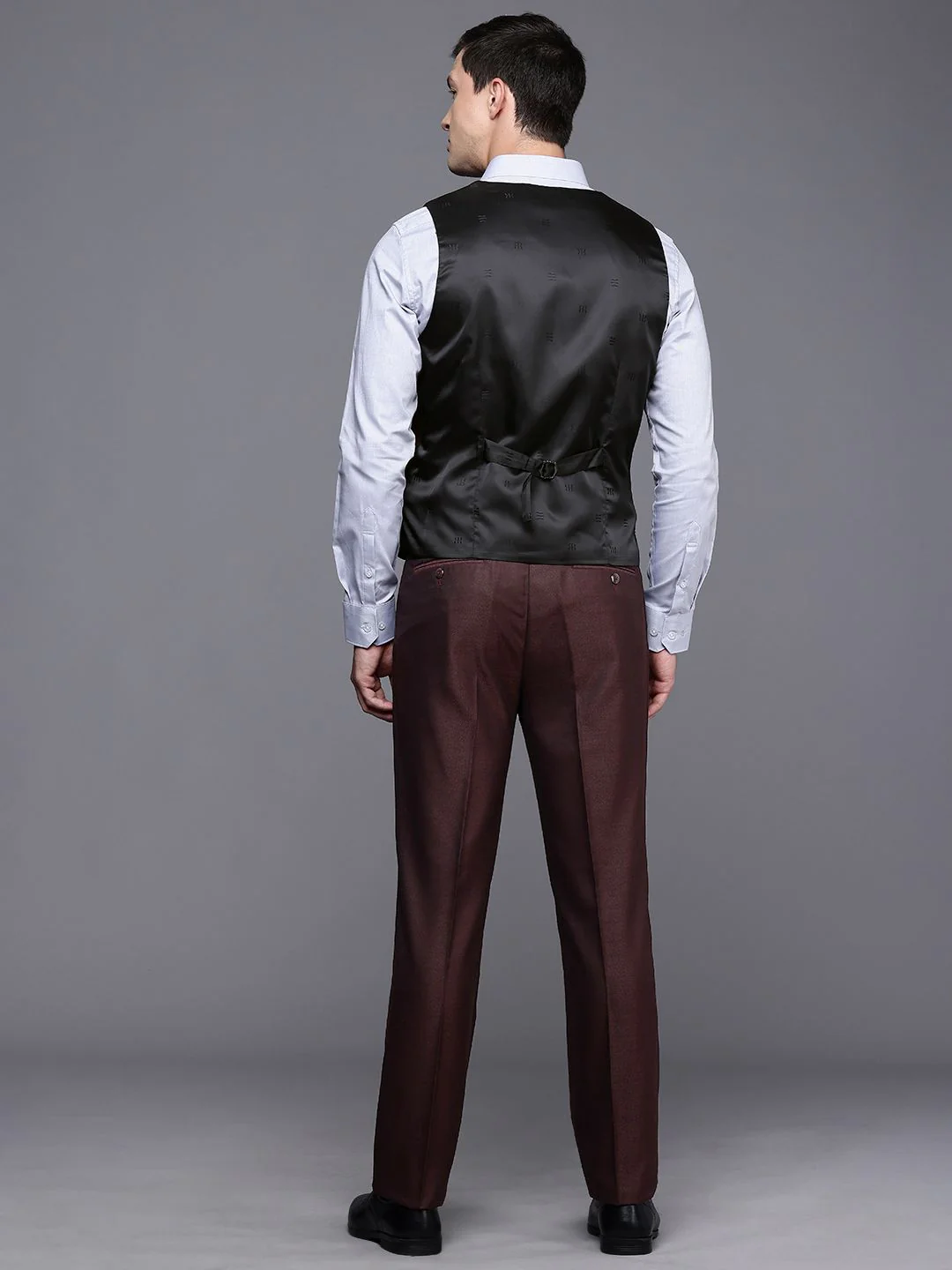 Raymond Self Designed Contemporary Fit Notched Lapel Collar 3 Piece Party Suit - Image 3