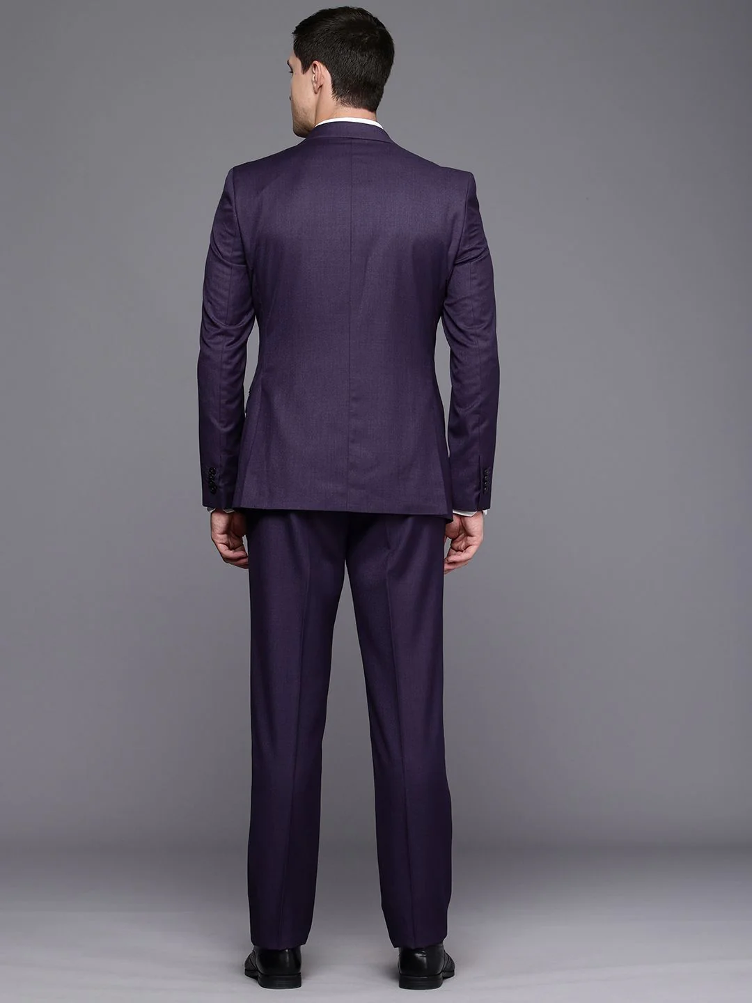 Raymond Single Breasted 3-Piece Contemporary Fit Formal Suit - Image 5