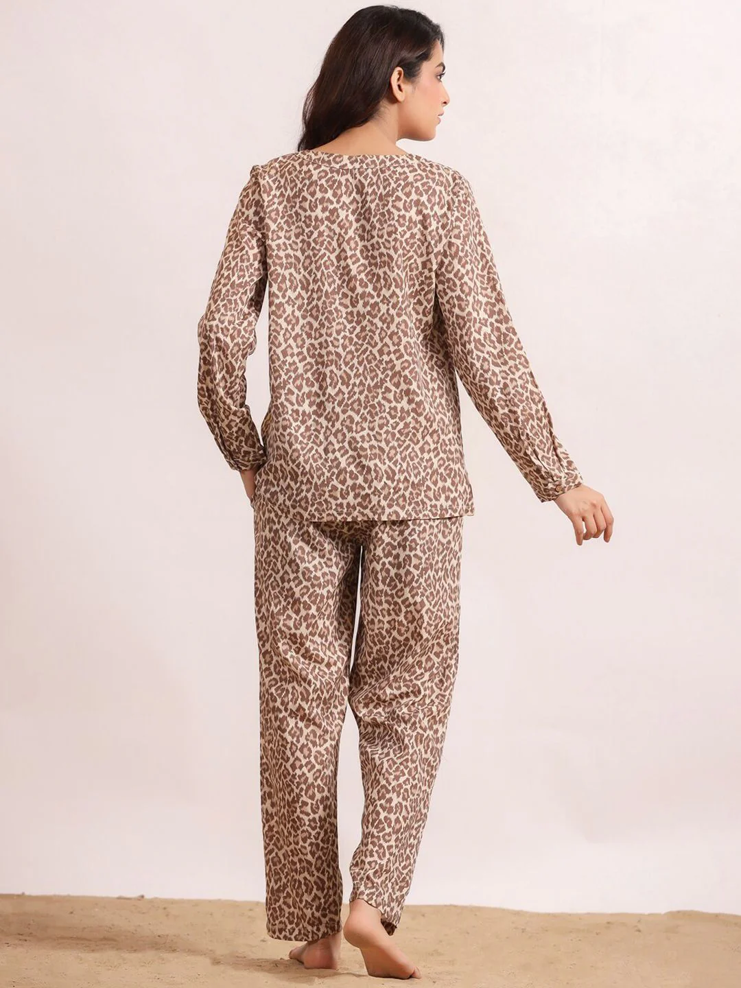 SANSKRUTIHOMES Beige Printed Night Suit - Image 3