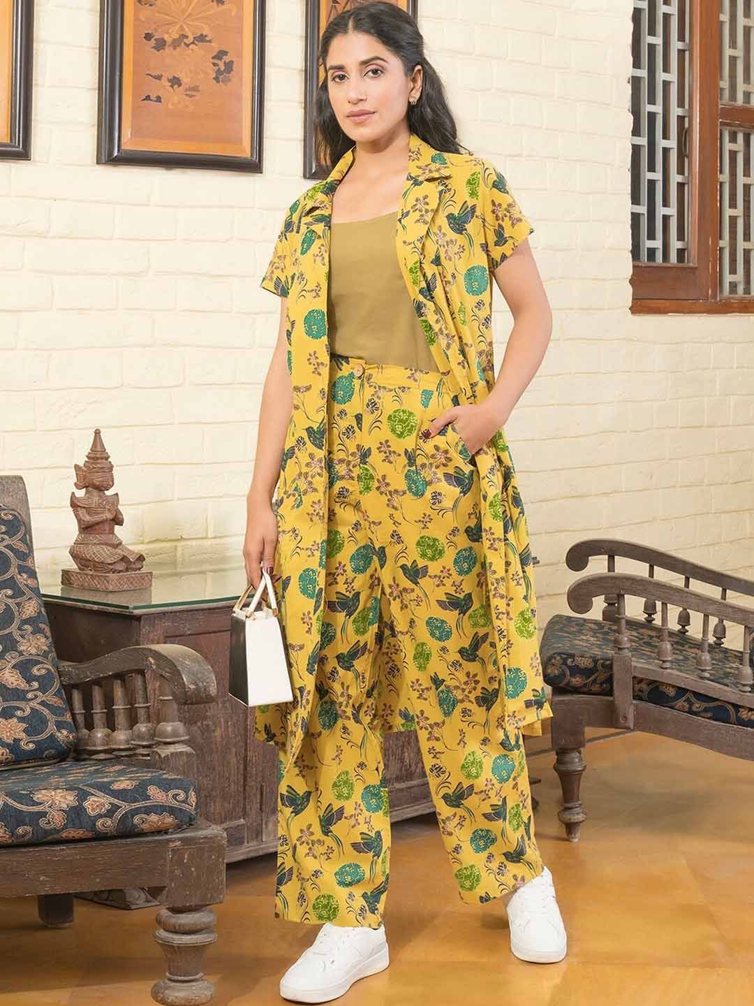SANSKRUTIHOMES Floral Printed Notched Lapel Collar Pure Cotton Shrug With Trousers - Image 4
