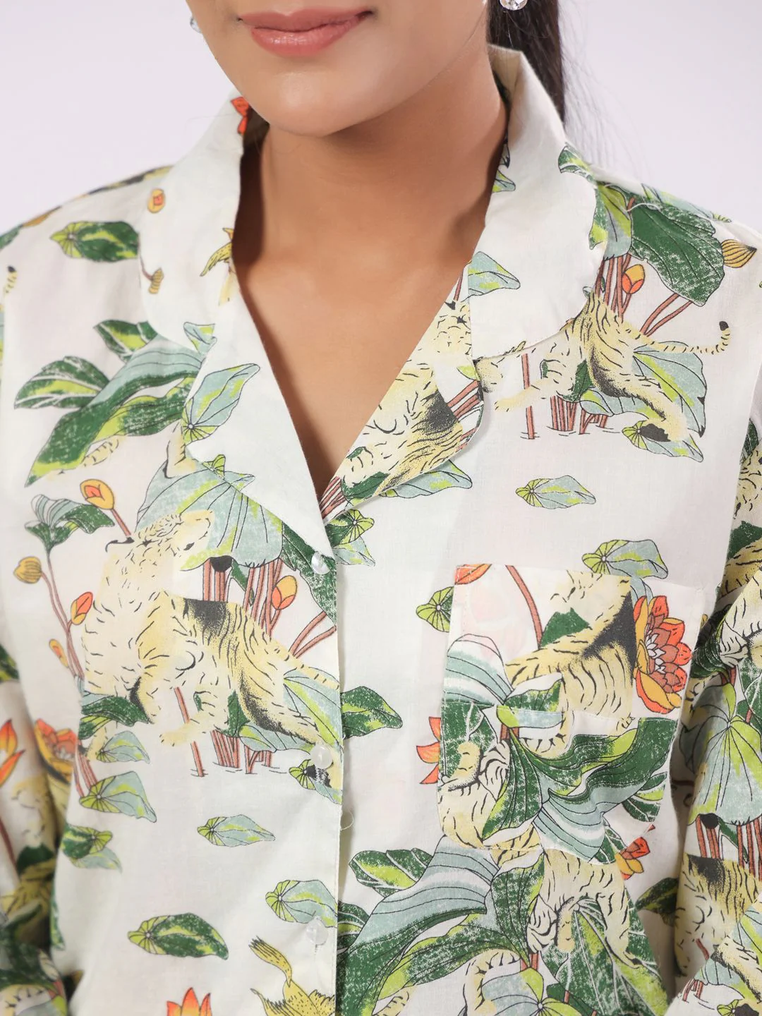 SANSKRUTIHOMES Women Floral  Printed Pure Cotton Night suit - Image 2