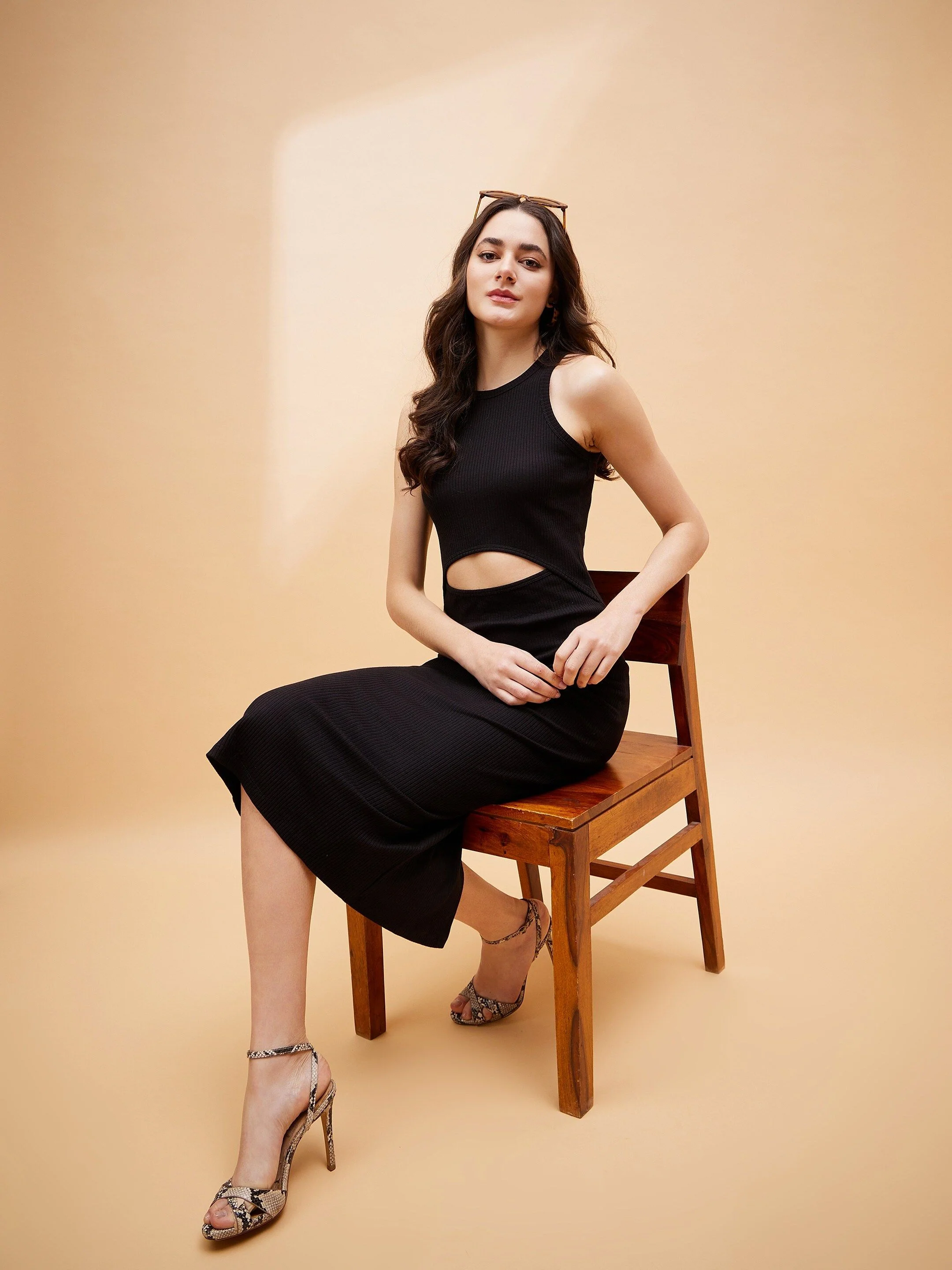 SASSAFRAS BASICS Cutout Bodycon Midi Dress - Image 6