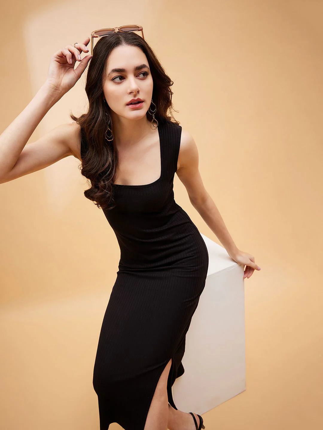 SASSAFRAS BASICS Self Design Shoulder Straps Bodycon Midi Dress - Image 6