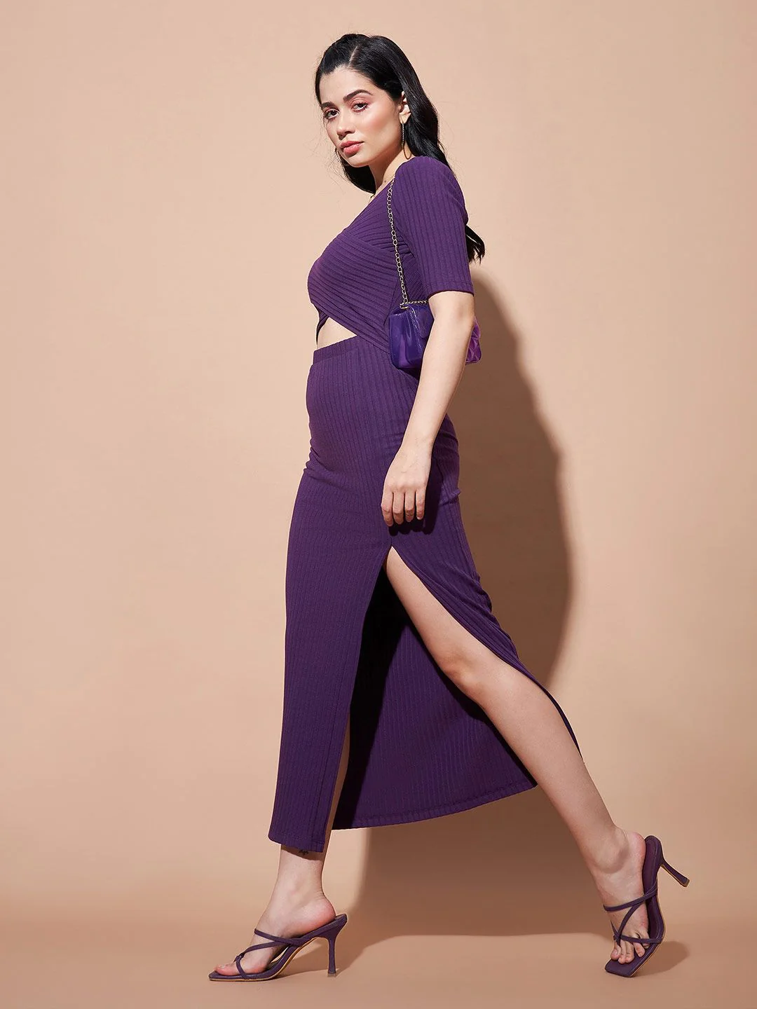 SASSAFRAS BASICS Striped V-Neck Cut-Out Detail Bodycon Dress - Image 3