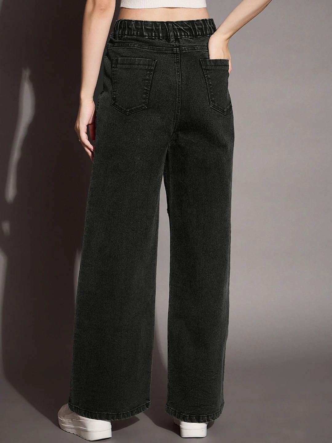 SASSAFRAS BASICS Women Comfort Straight Fit High-Rise Stretchable Jeans - Image 3