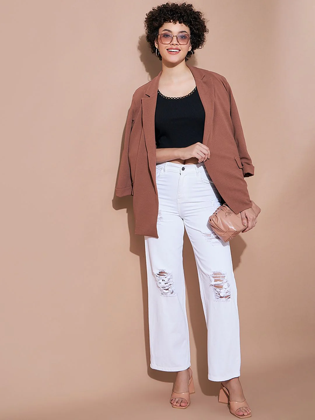 SASSAFRAS BASICS Women Straight Fit High-Rise Mildly Distressed Jeans - Image 5