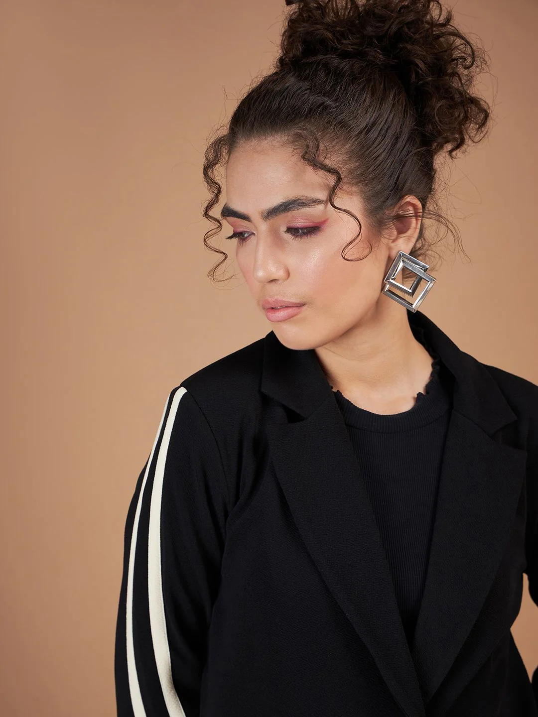 SASSAFRAS Black Notched Lapel Collar Blazer With Trousers - Image 2