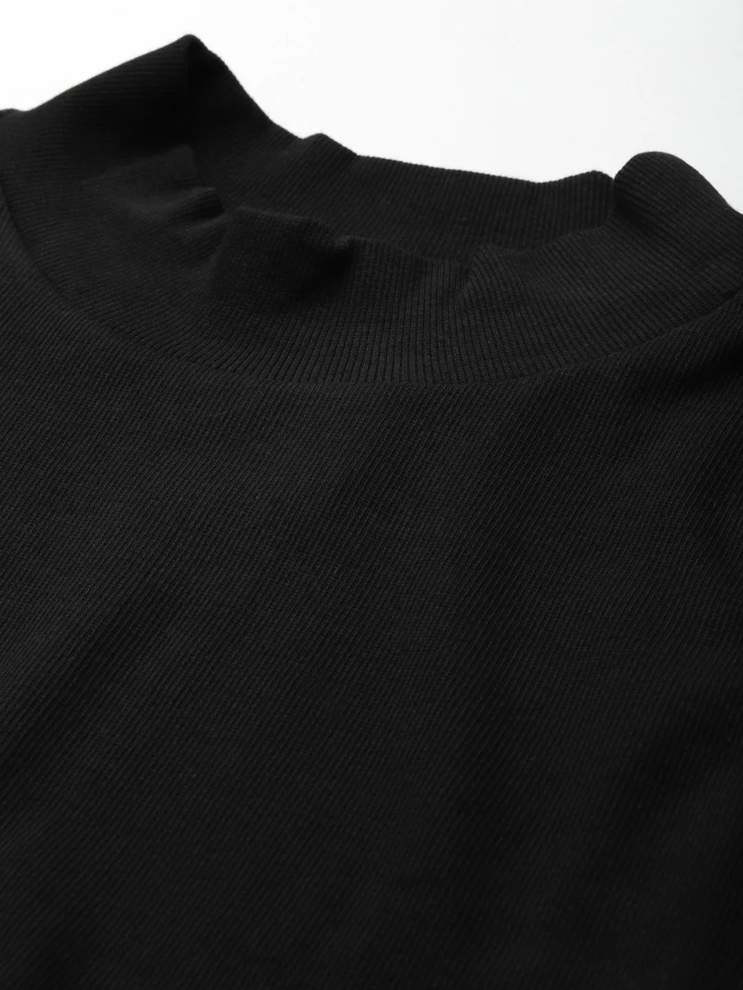 SASSAFRAS Black Solid Crop Top - Image 2
