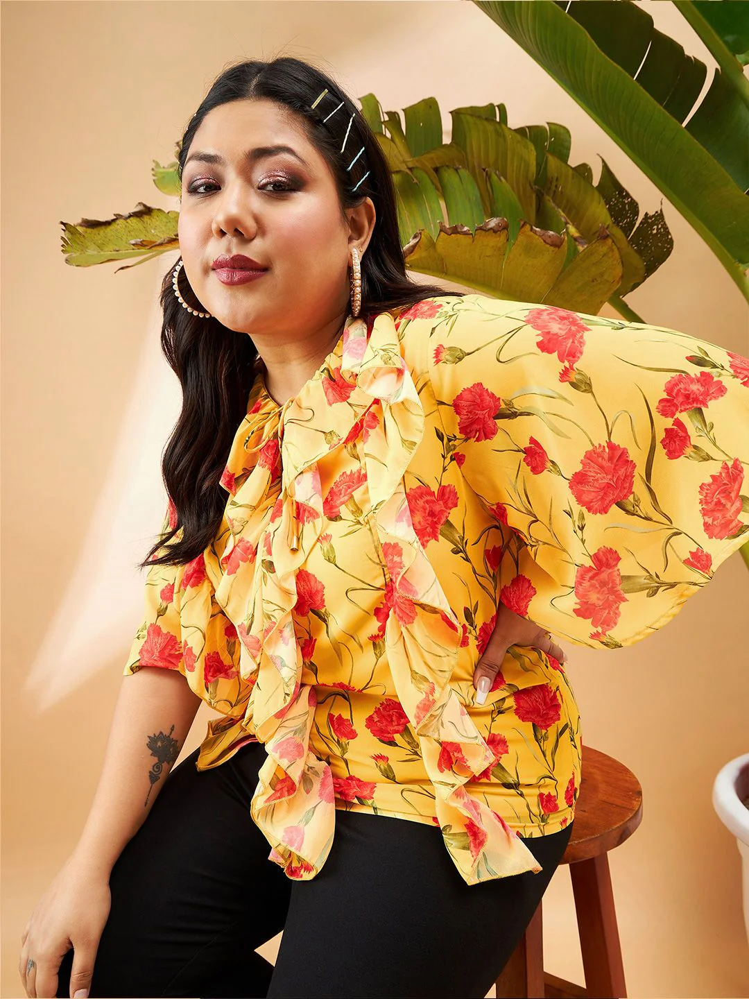 SASSAFRAS Curve Floral Printed Tie-Up Neck Ruffles Top - Image 6