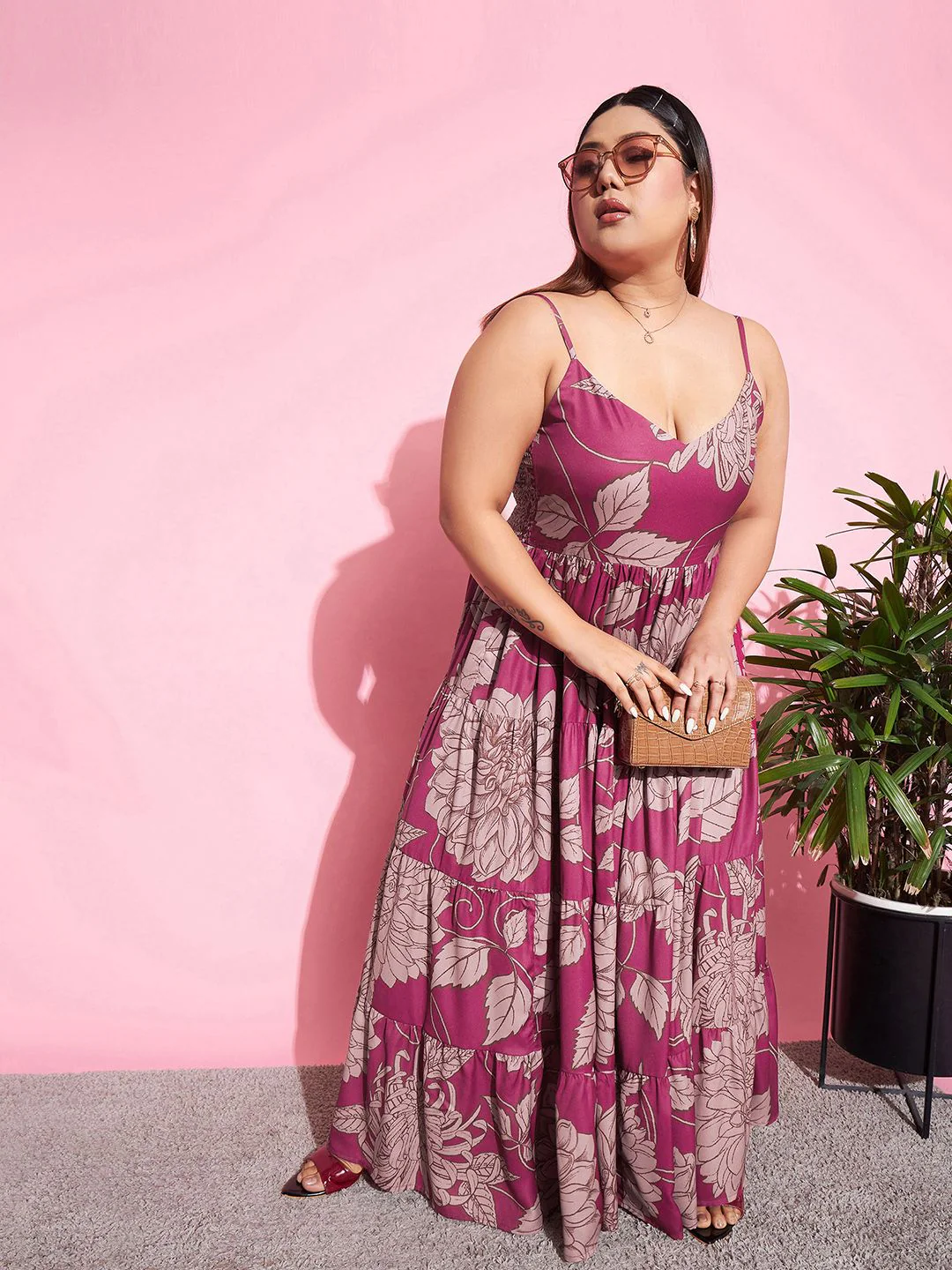 SASSAFRAS Curve Magenta Plus Size Floral Printed Tiered Maxi Dress - Image 4