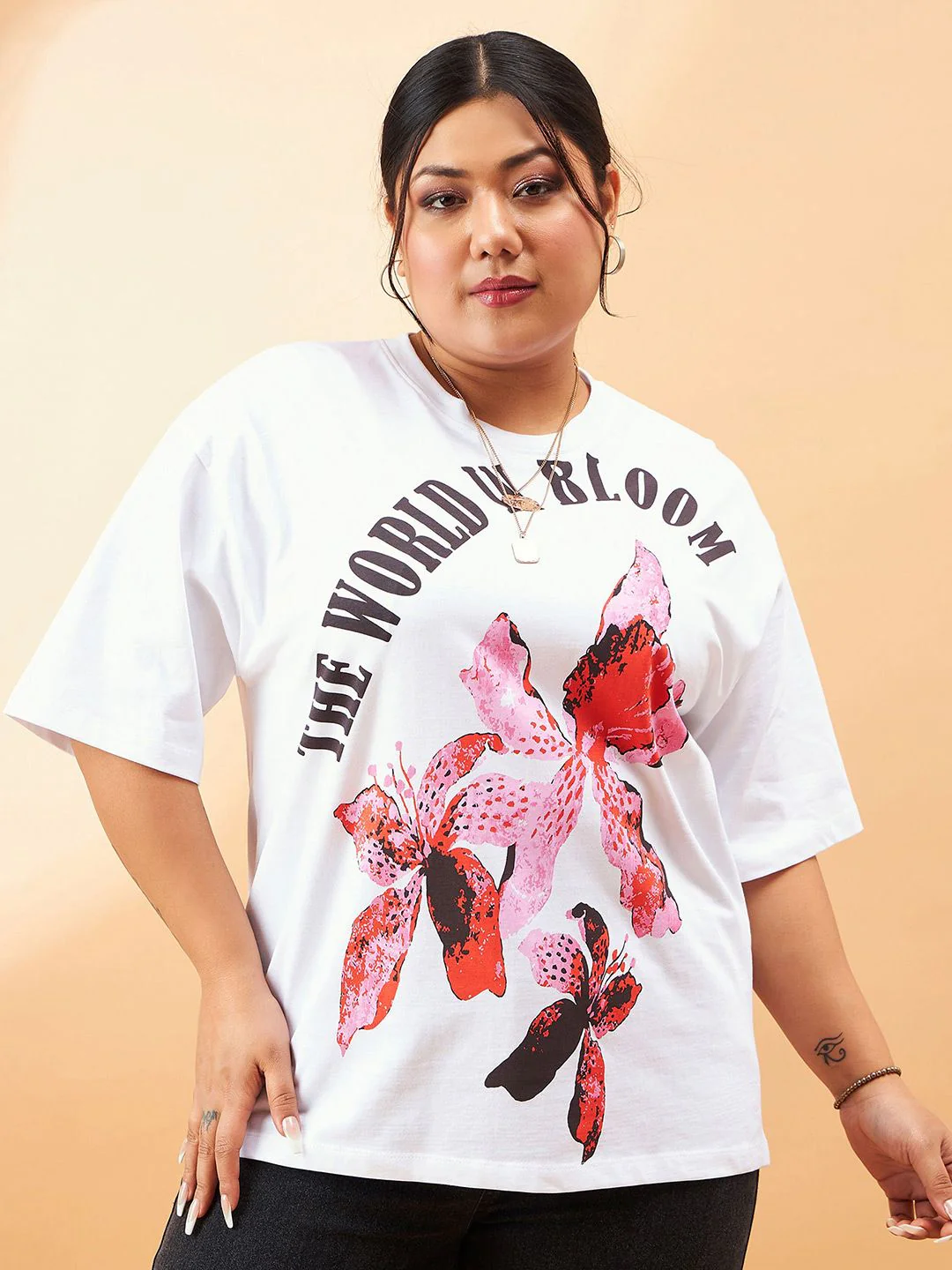 SASSAFRAS Curve Plus Size Graphic Printed Round Neck Cotton Relaxed Fit T-shirt