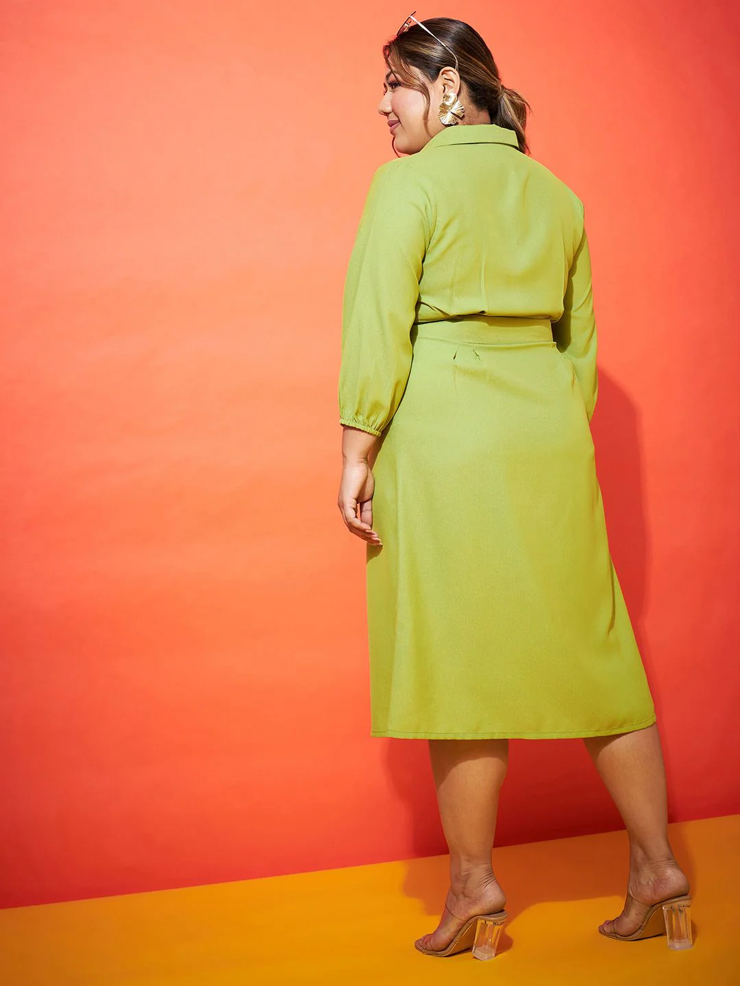 SASSAFRAS Curve Plus Size Green Shirt Collar Shirt Dress With Belt - Image 5
