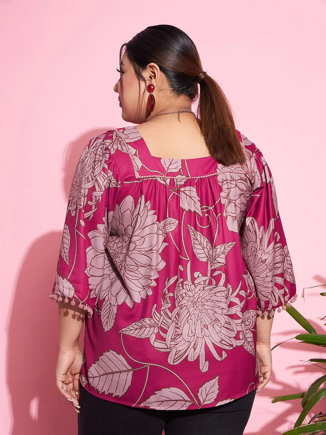 SASSAFRAS Curve Plus Size Magenta Floral Printed Square Neck Top - Image 5