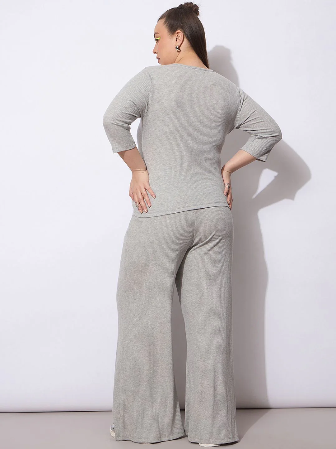 SASSAFRAS Curve Plus Size Rib Three-Quarter Sleeves Top With Trouser - Image 4