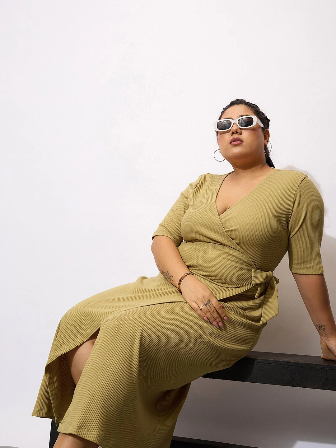 SASSAFRAS Curve Plus Size V-Neck Tie-Ups Detail Wrap Midi Dress - Image 4