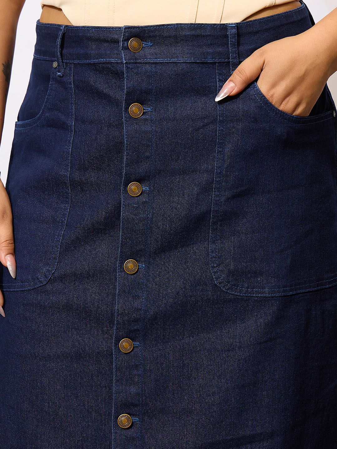 SASSAFRAS Curve Straight Maxi Skirt - Image 4