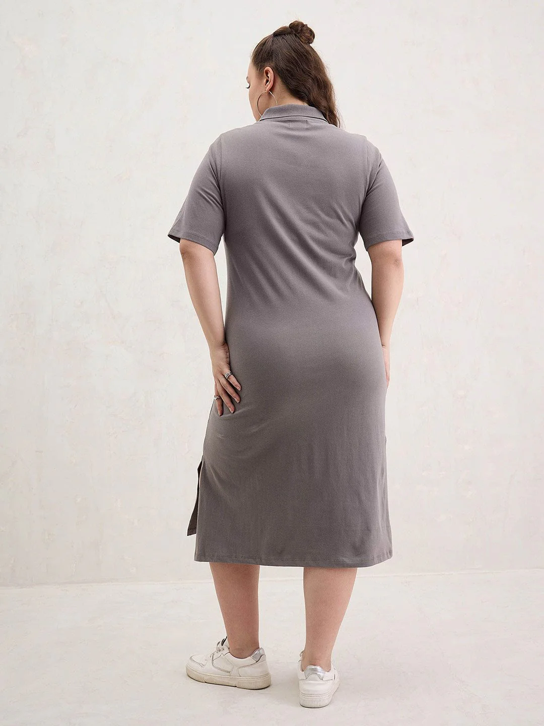 SASSAFRAS Curve T-shirt Midi Dress - Image 5