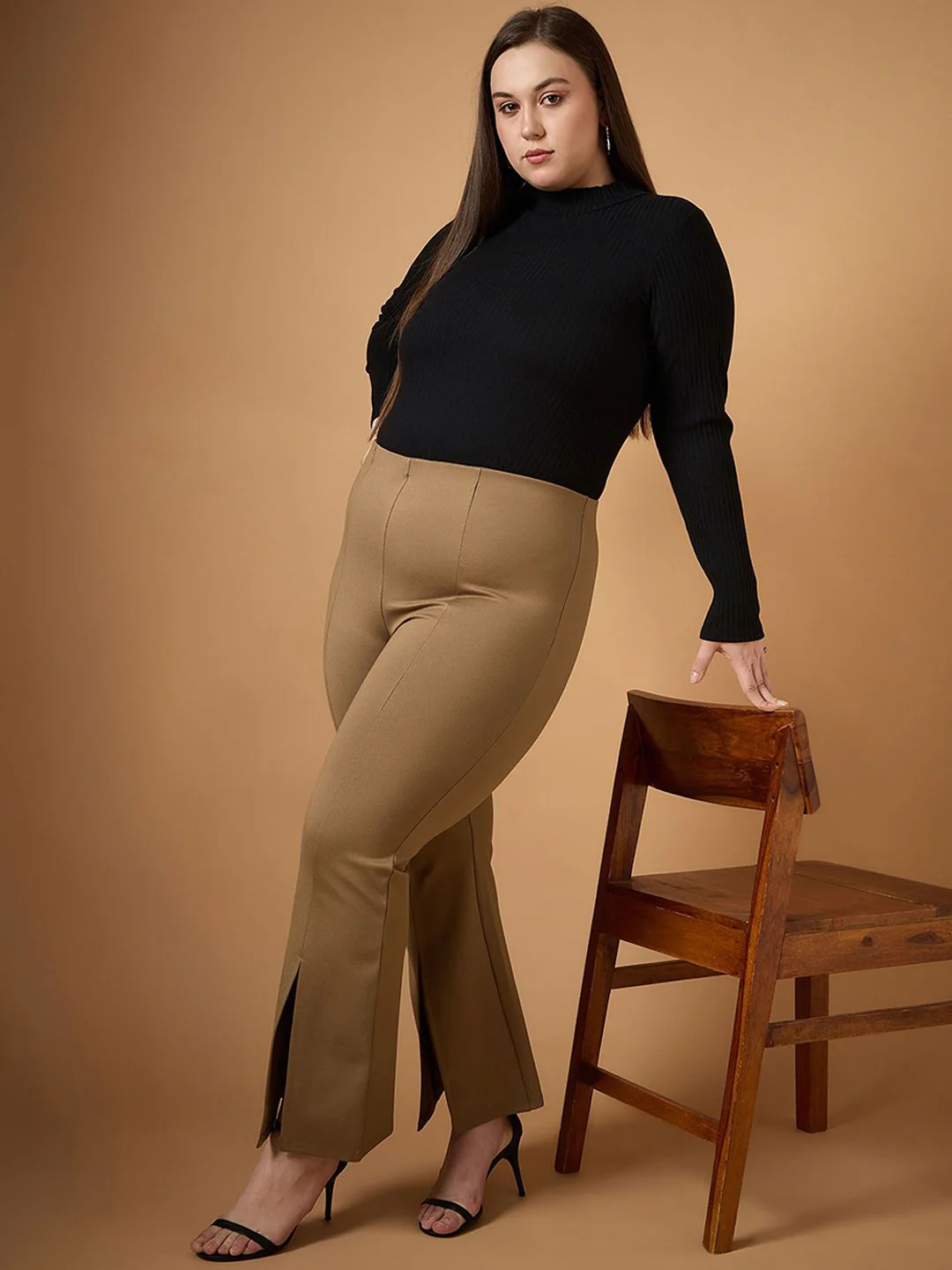 SASSAFRAS Curve Women Comfort Slim Fit High-Rise Trousers - Image 5