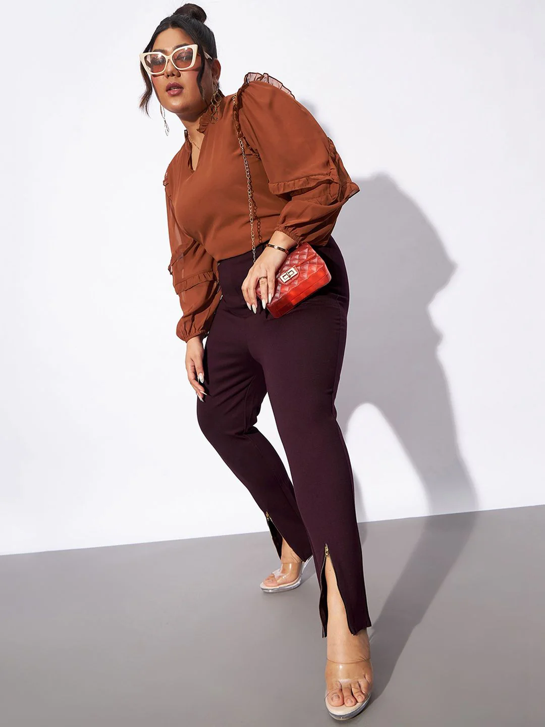 SASSAFRAS Curve Women Plus Size Burgundy Slim Fit Zip Detail Regular Trousers - Image 4