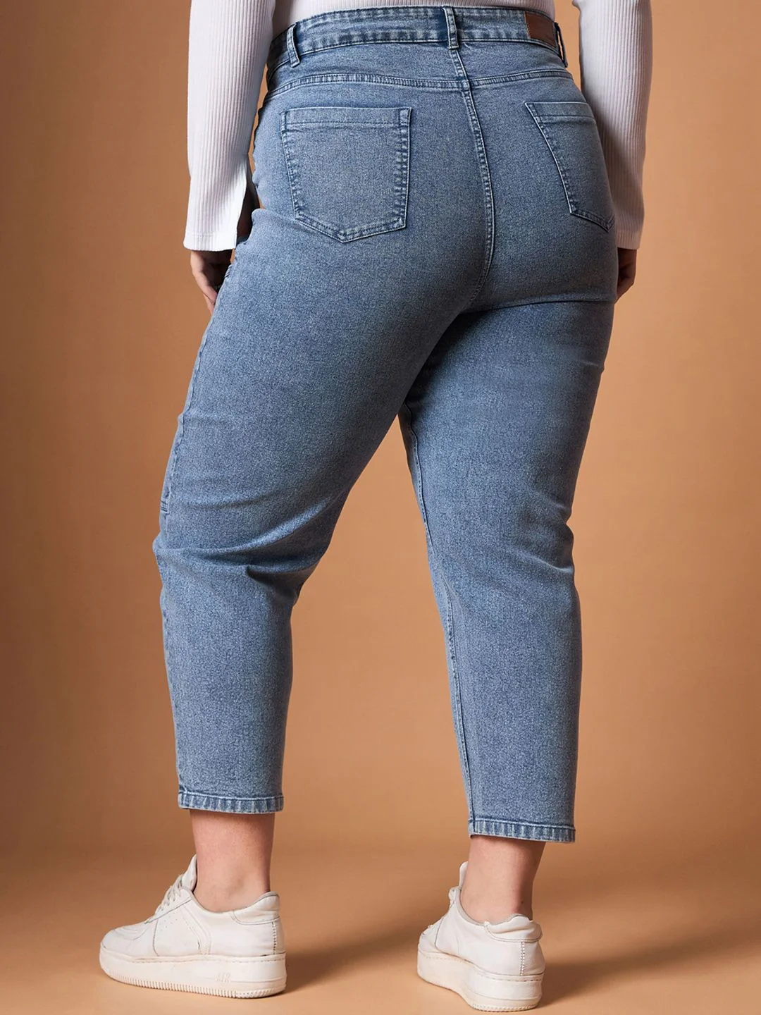 SASSAFRAS Curve Women Stretchable Jeans - Image 3