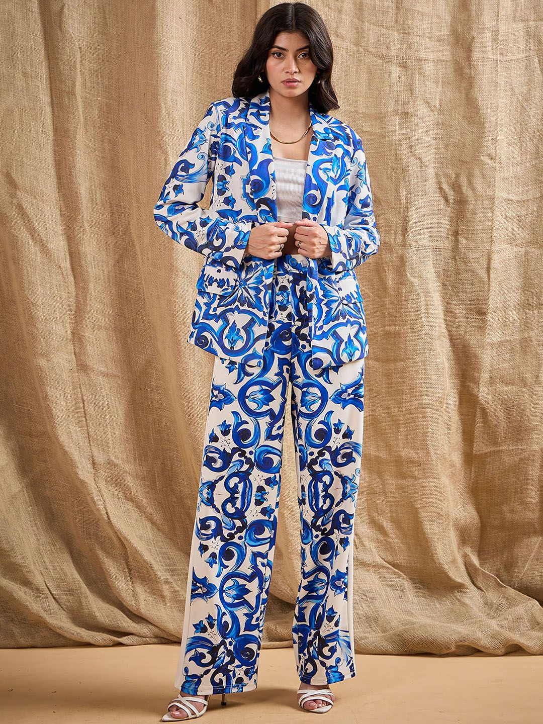 SASSAFRAS Floral Printed Open Front Blazers - Image 4