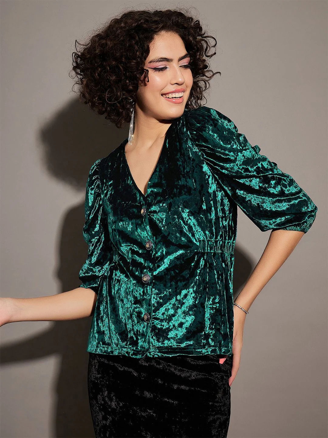 SASSAFRAS Green V-Neck Puff Sleeve Velvet Top