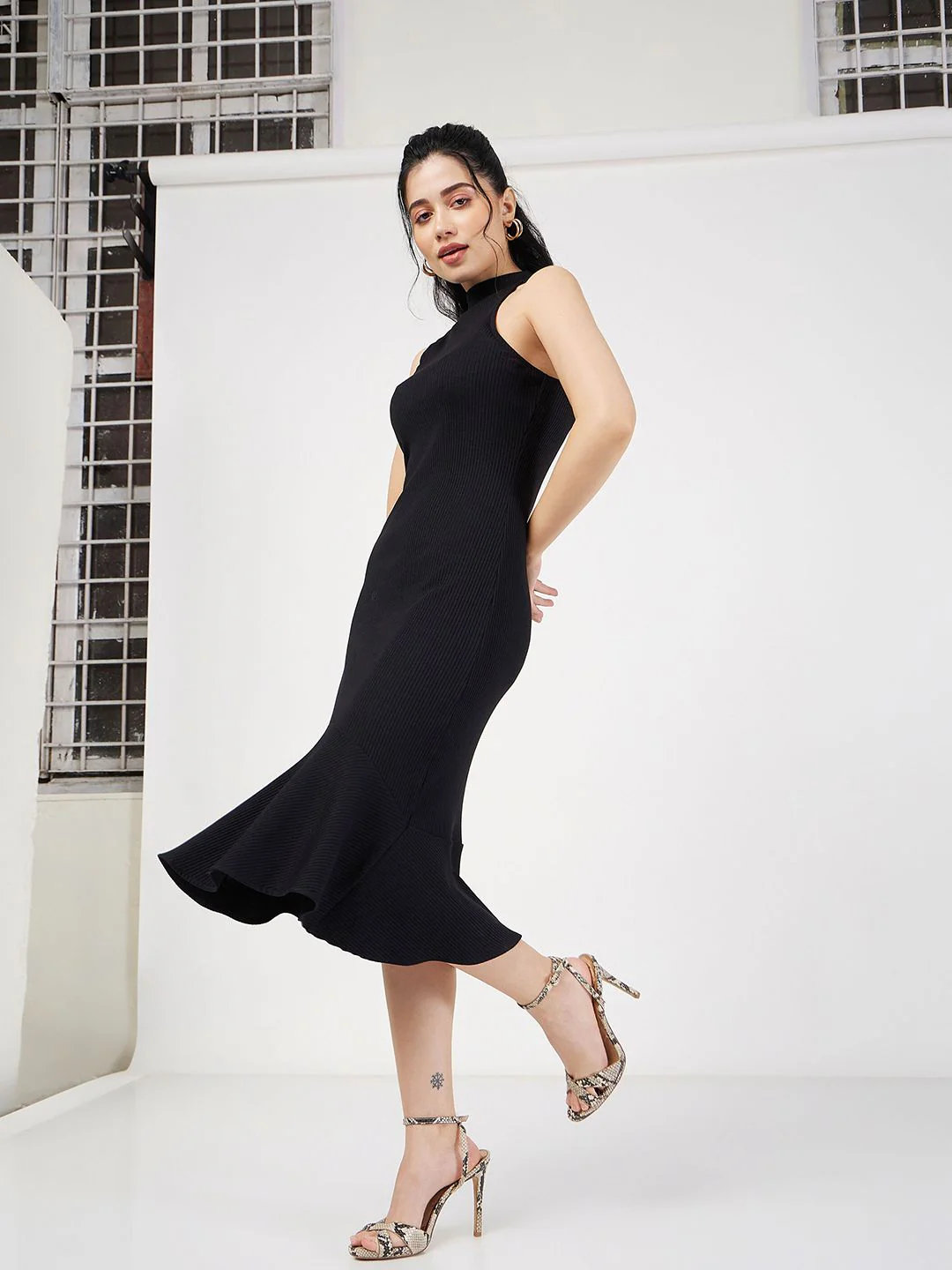 SASSAFRAS Halter Neck Sheath Dress - Image 3