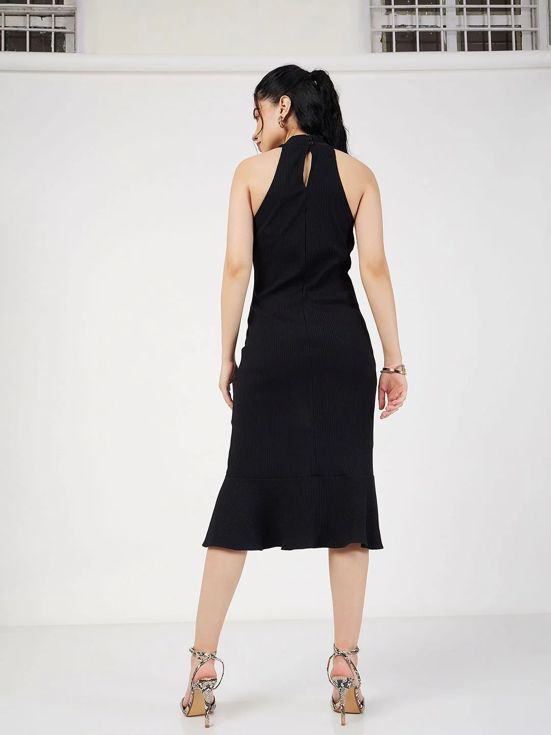 SASSAFRAS Halter Neck Sheath Dress - Image 5