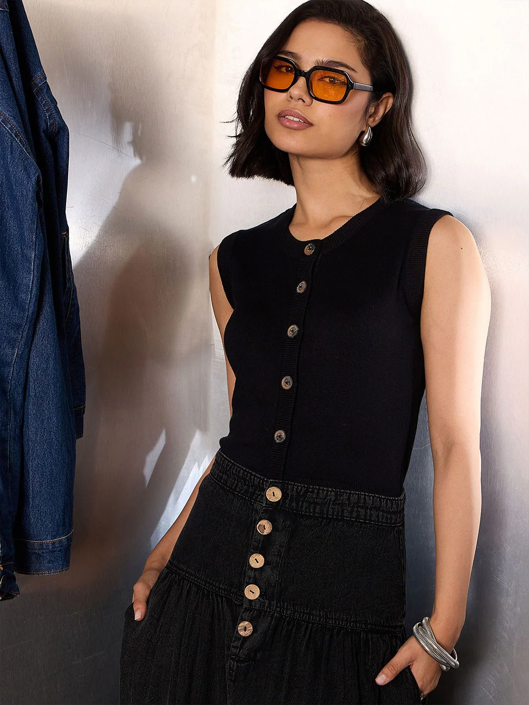SASSAFRAS Kniited Round Neck Button Down Vest Top - Image 6