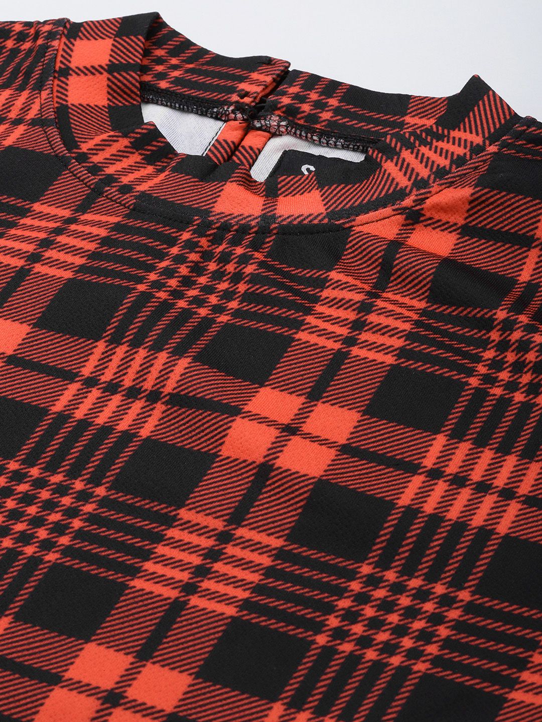 SASSAFRAS Red & Black Checked Knit High Neck Tie-Waist Crop Top - Image 2