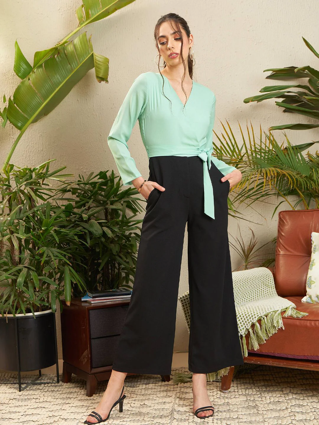 SASSAFRAS Sea Green & Black Colourblocked Basic Jumpsuit - Image 4