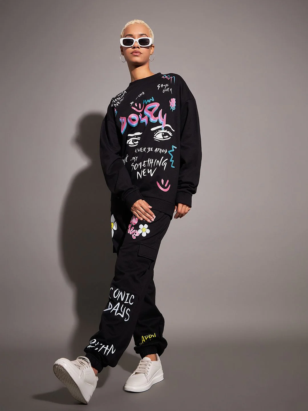 SASSAFRAS Typography Printed Long Sleeves Oversized Fleece Sweatshirt - Image 5