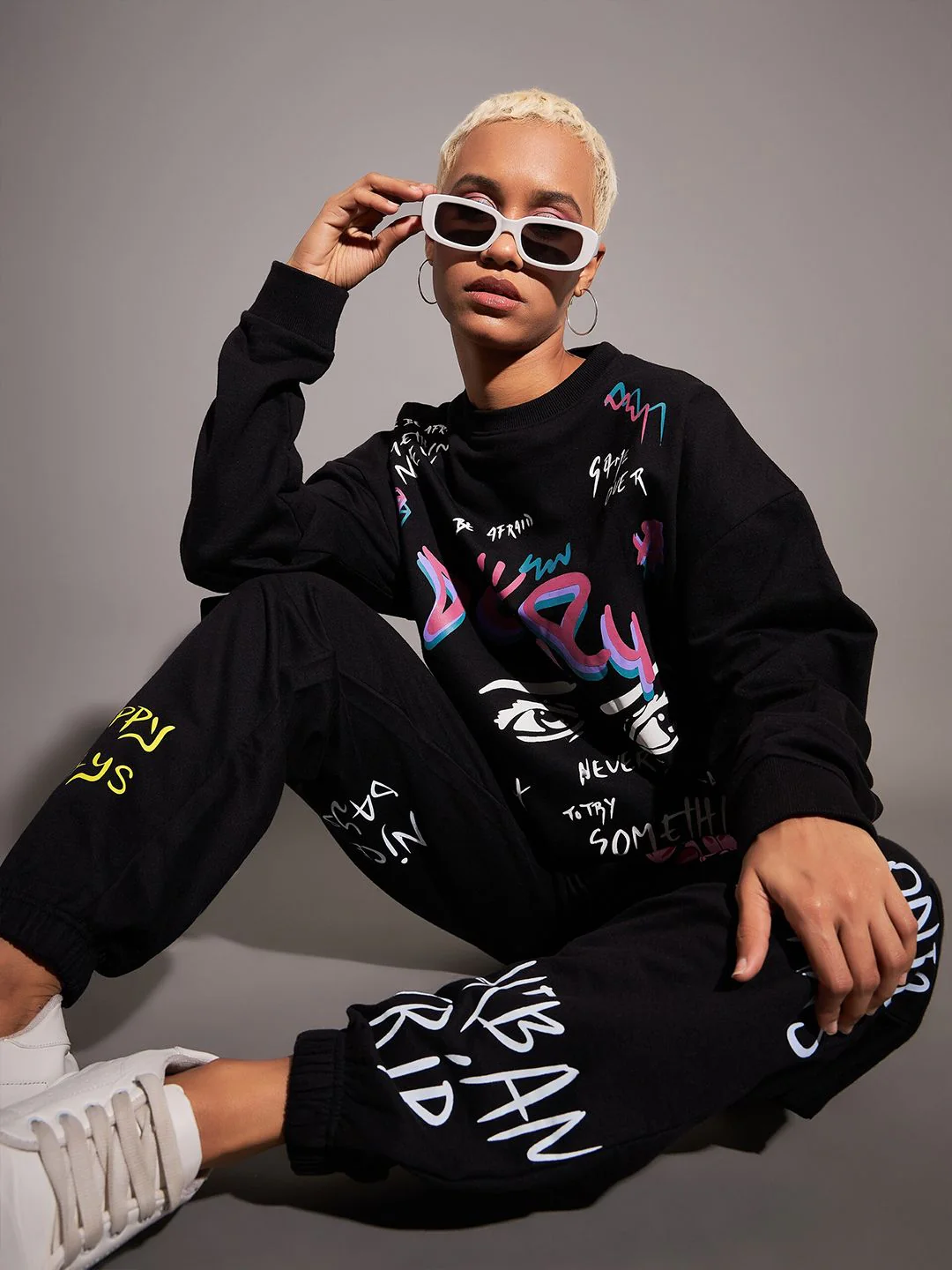 SASSAFRAS Typography Printed Long Sleeves Oversized Fleece Sweatshirt - Image 7