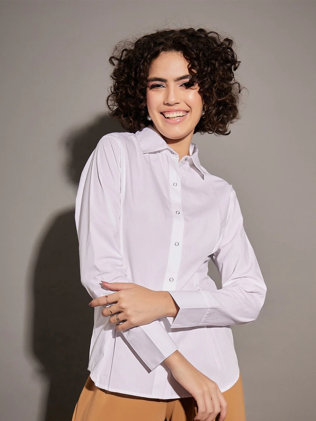 SASSAFRAS White Slim Fit Pleated Pure Cotton Casual Shirt