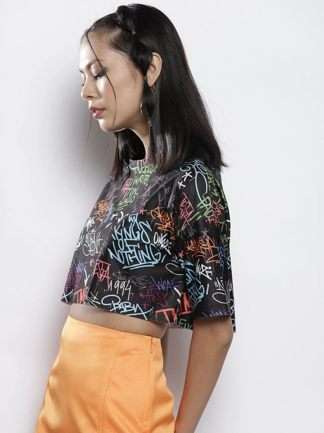 SASSAFRAS Women Black & Blue Print Boxy Crop Top - Image 3