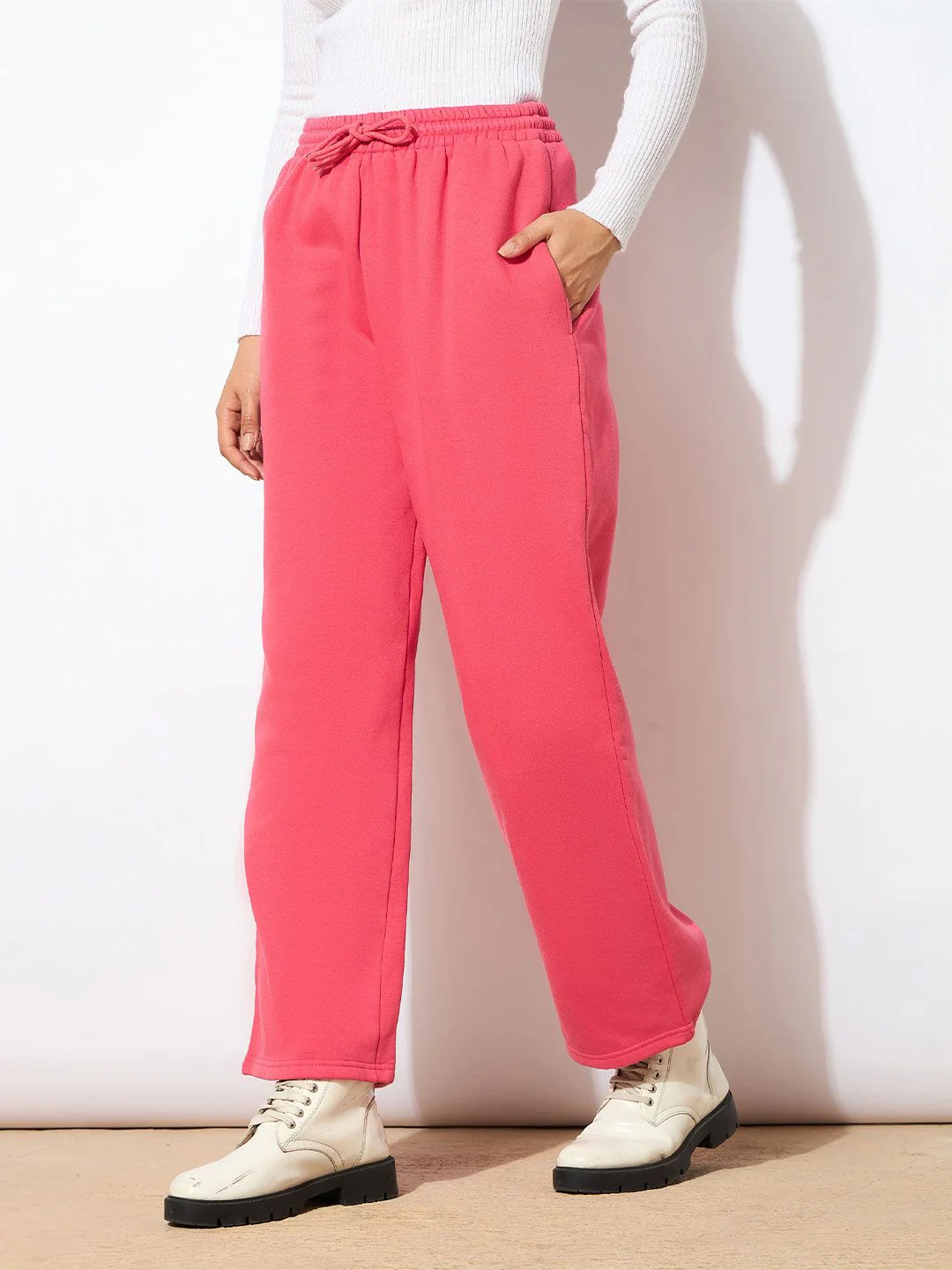 SASSAFRAS Women Black Relaxed Fit Mid-Rise Fleece Track Pants - Image 2