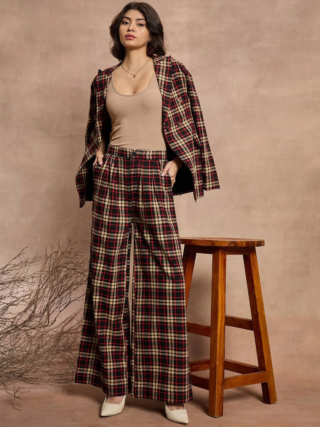 SASSAFRAS Women Cotton Checked Relaxed High-Rise Trousers - Image 6