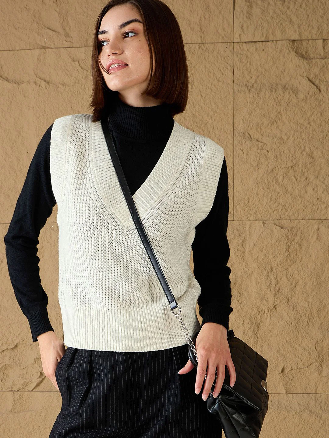 SASSAFRAS Women Crop Sweater Vest - Image 7