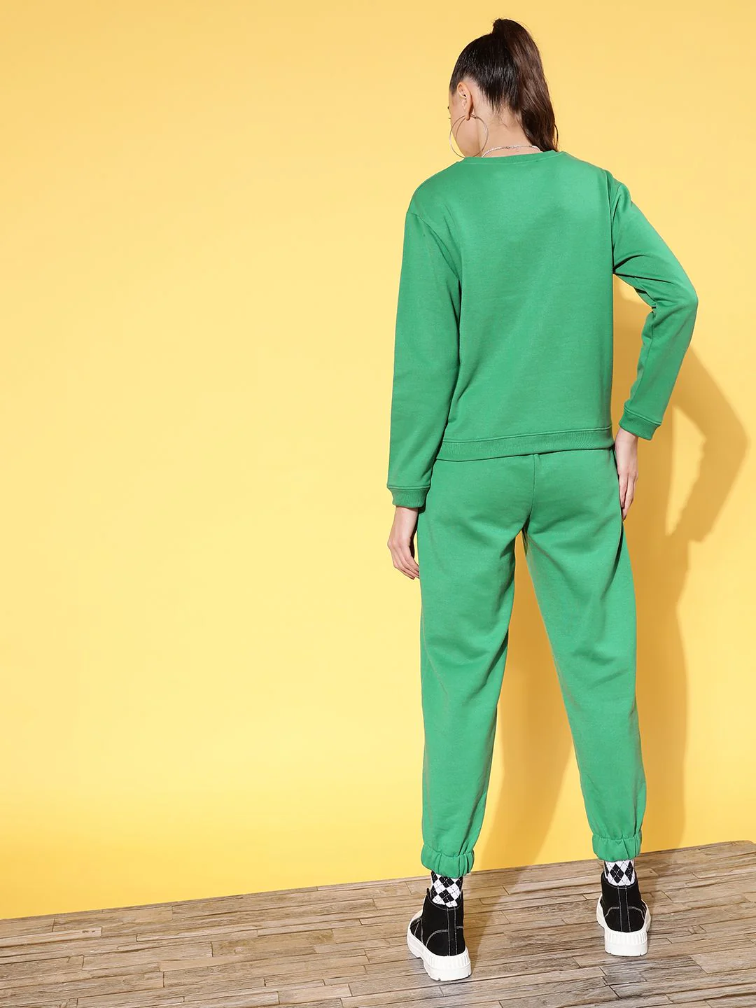 SASSAFRAS Women Green & Black Printed Sweatshirts and Joggers - Image 5
