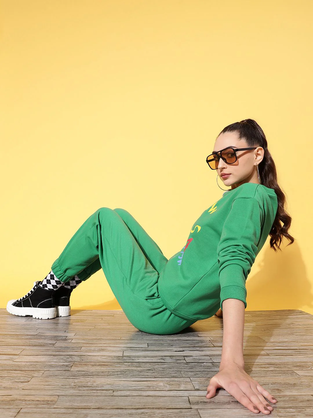 SASSAFRAS Women Green & Black Printed Sweatshirts and Joggers - Image 6