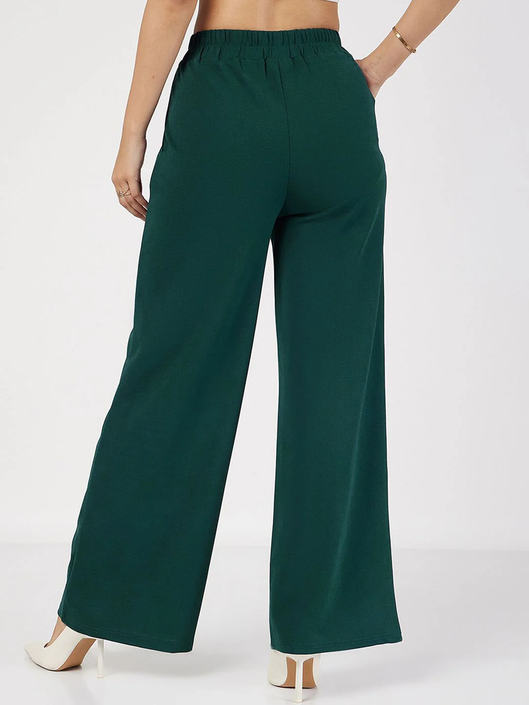 SASSAFRAS Women Green High-Rise Parallel Trousers - Image 3