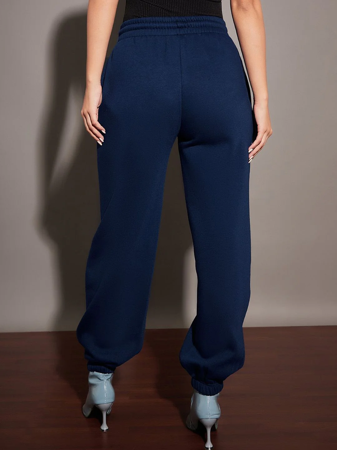 SASSAFRAS Women Navy Blue Relaxed Fit Mid-Rise Fleece Joggers - Image 3