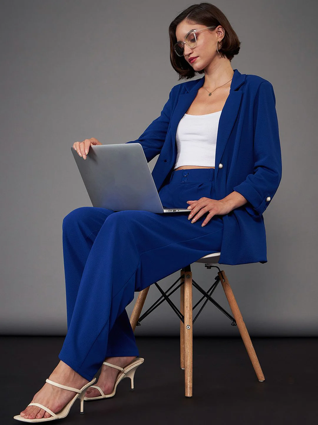 SASSAFRAS worklyf Straight Fit High Rise Pleated Plain Parallel Trousers - Image 4