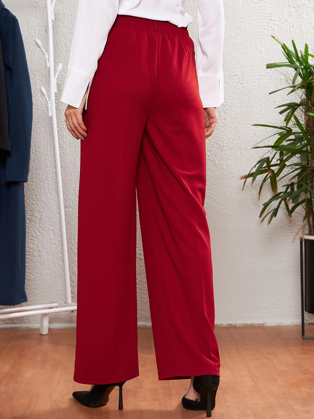 SASSAFRAS worklyf Women Straight Fit Easy Wash Formal Trousers - Image 3