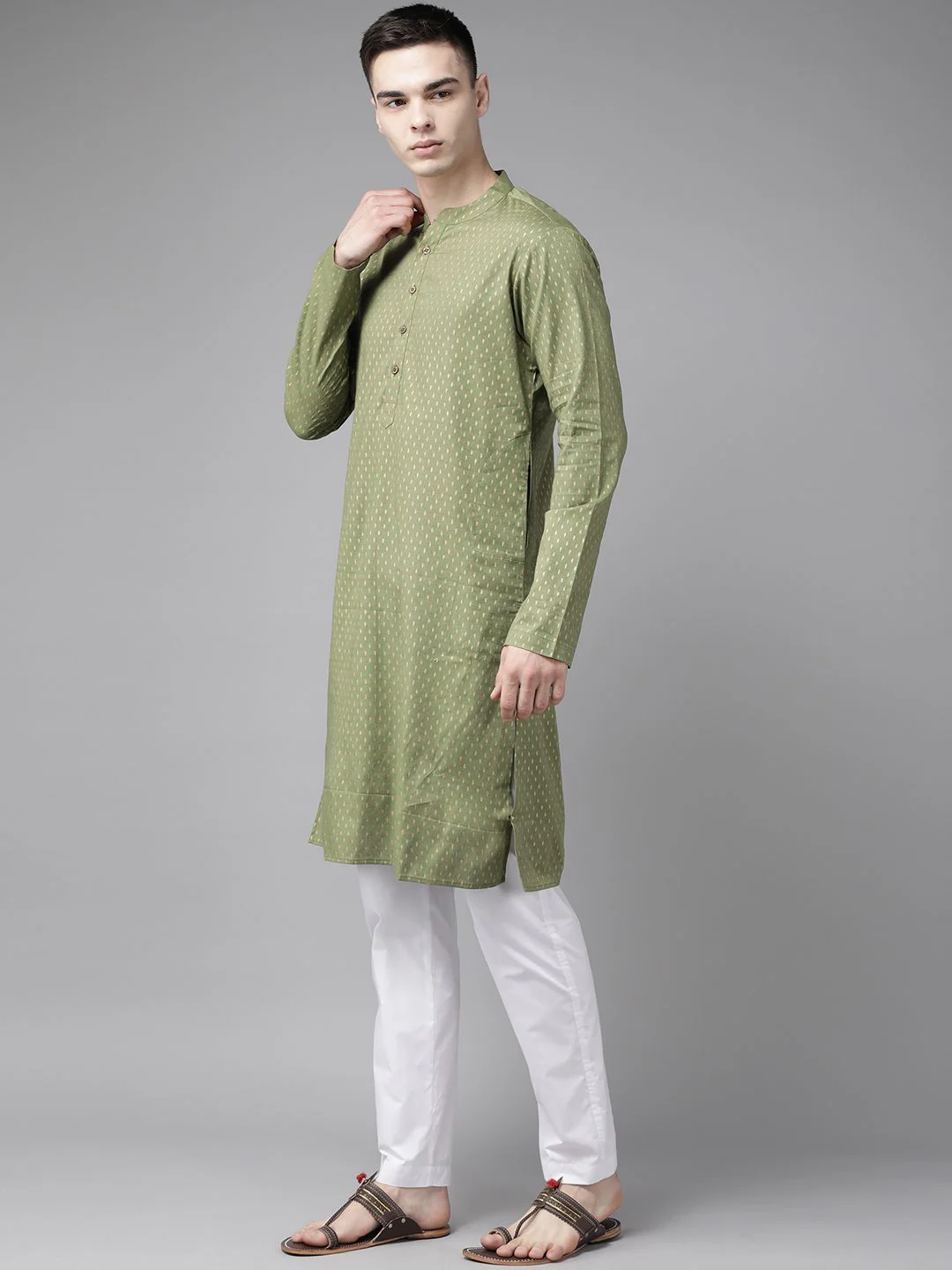 See Designs Men Ethnic Motifs Printed Pure Cotton Kurta With Pyjamas - Image 5