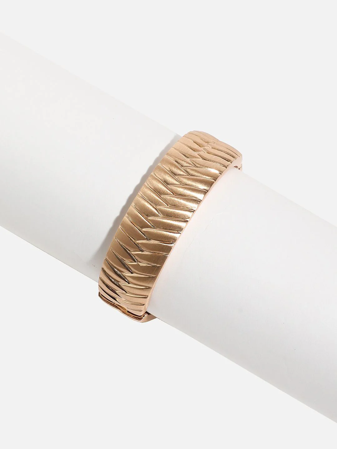 SOHI Gold-Plated Kada Bracelet - Image 2