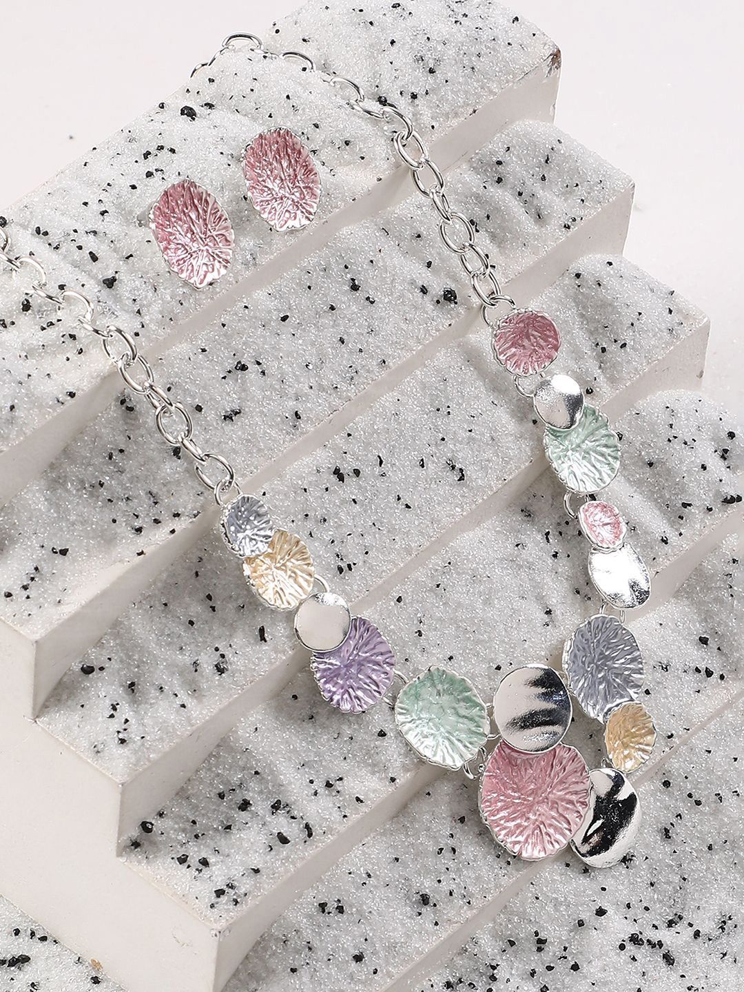 SOHI The Lillypad Jewellery Set - Image 2