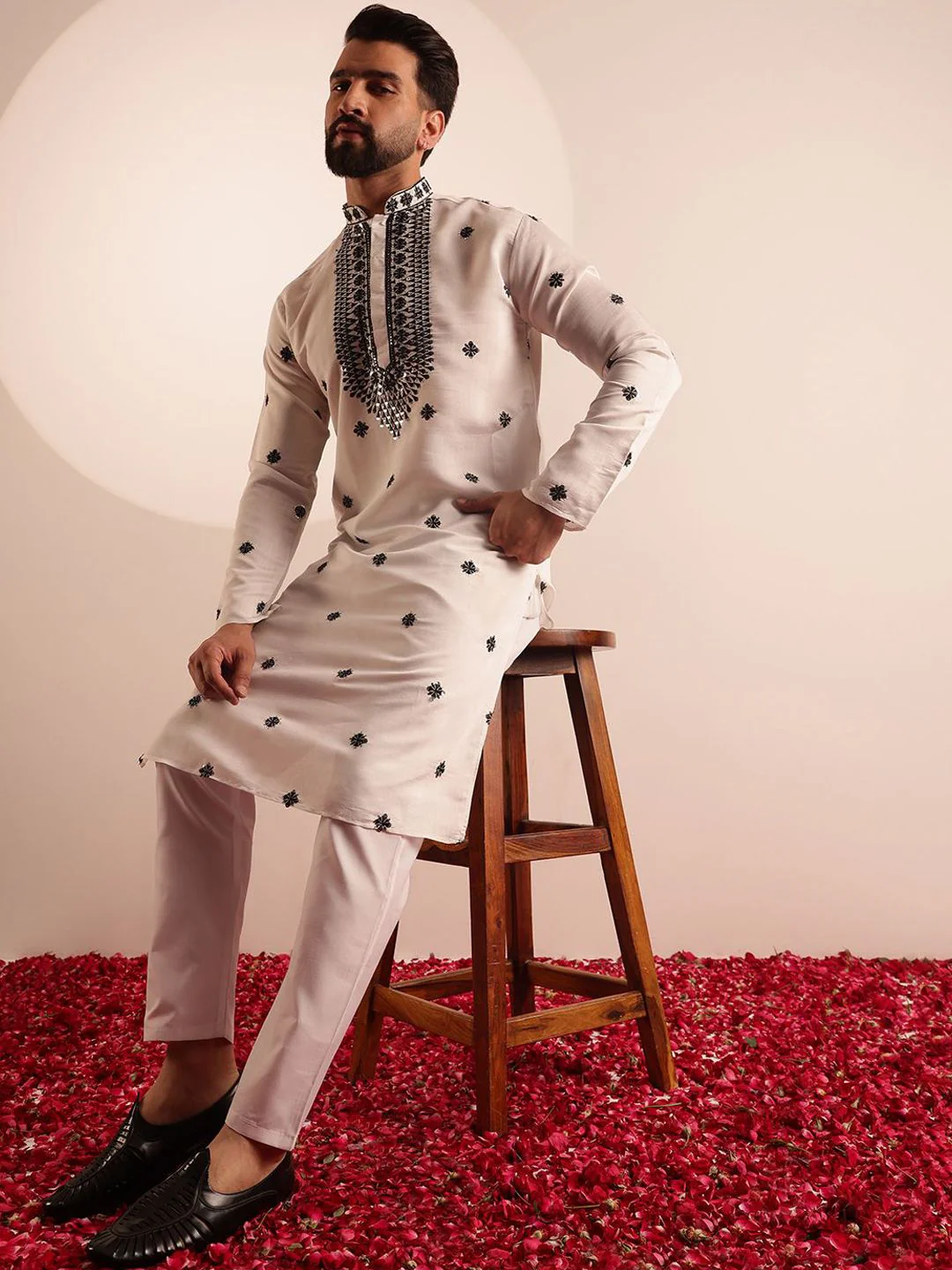 SOJANYA Floral Embroidered Mandarin Collar Mirror Work Kurta With Pyjamas - Image 7