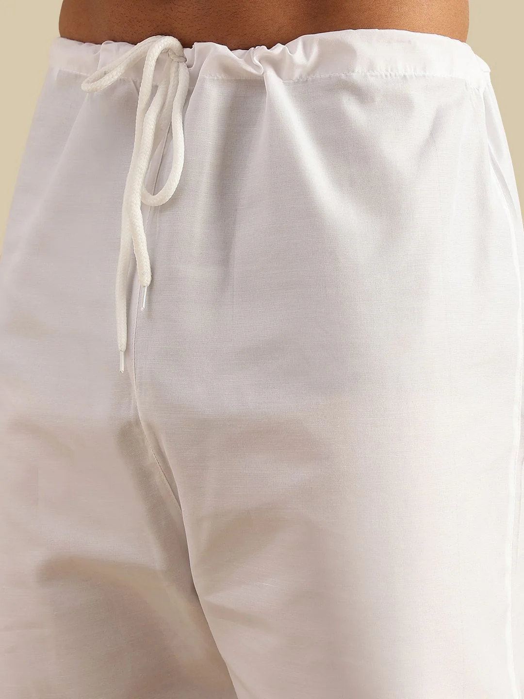 SOJANYA Floral Embroidered Mandarin Collar Sequinned Kurta With Pyjamas - Image 3