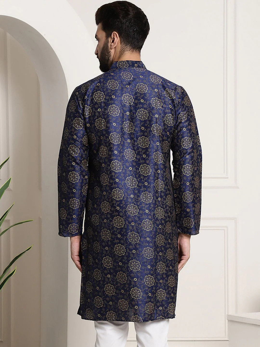 SOJANYA Floral Printed Mandarin Collar Straight Kurta - Image 4